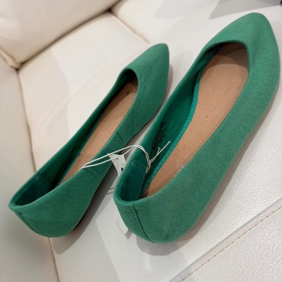 Old Navy Green Suede Ballet Flats Shoes Women Size 7 - Picture 4 of 8
